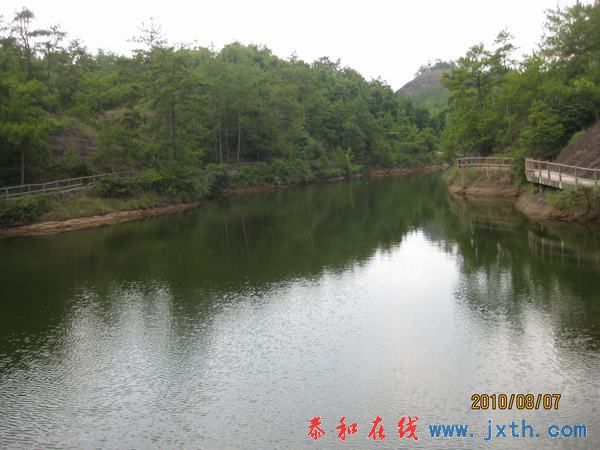 Ƭ 028.jpg
