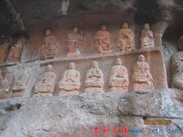Ƭ 053.jpg
