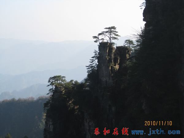 Ƭ 011.jpg