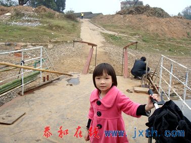 DSC01602X.jpg