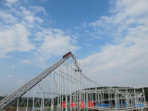 2010091516000745.jpg
