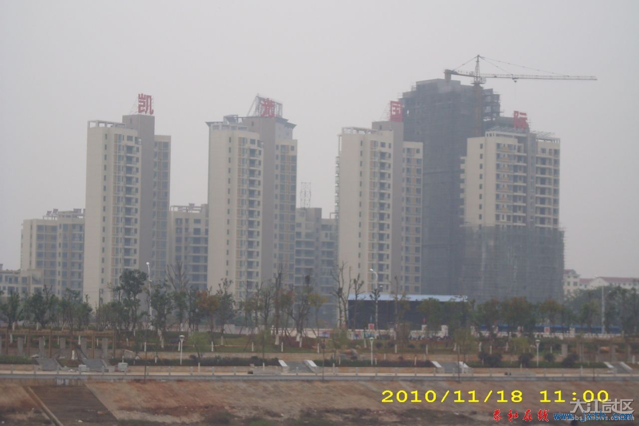 101118161813ccb0802736c33c.jpg