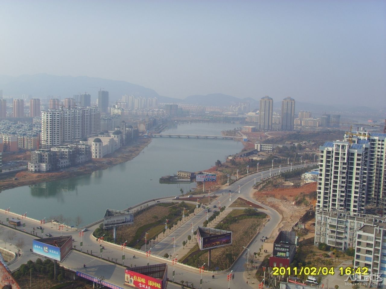 1102051326be5d19bb484ebed2.jpg