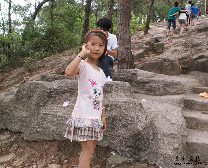070.jpg