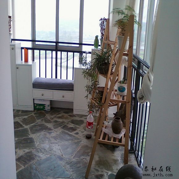Ƭ-0006.jpg