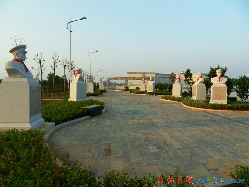 05.jpg