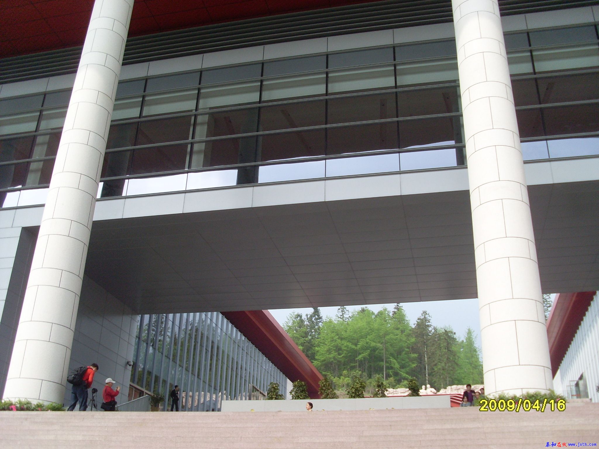 SL370939.JPG