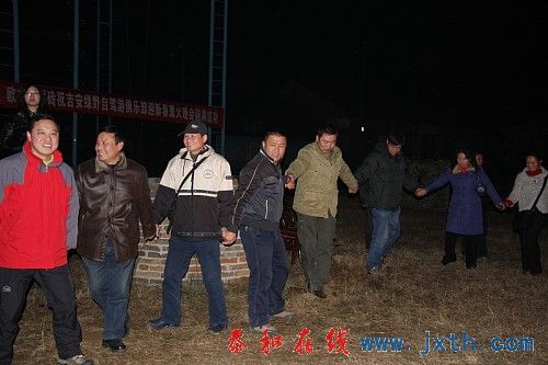 img008.jpg