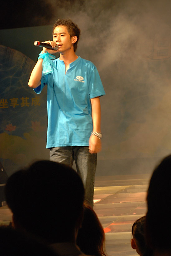 38816796guang.jpg